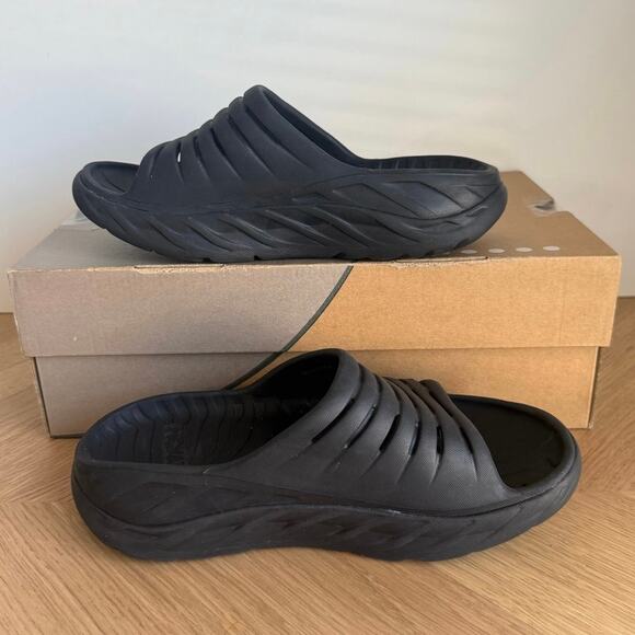 Hoka One One Ora Recovery Slide Women Black Sandals - SZ 8 - Picture 10 of 10